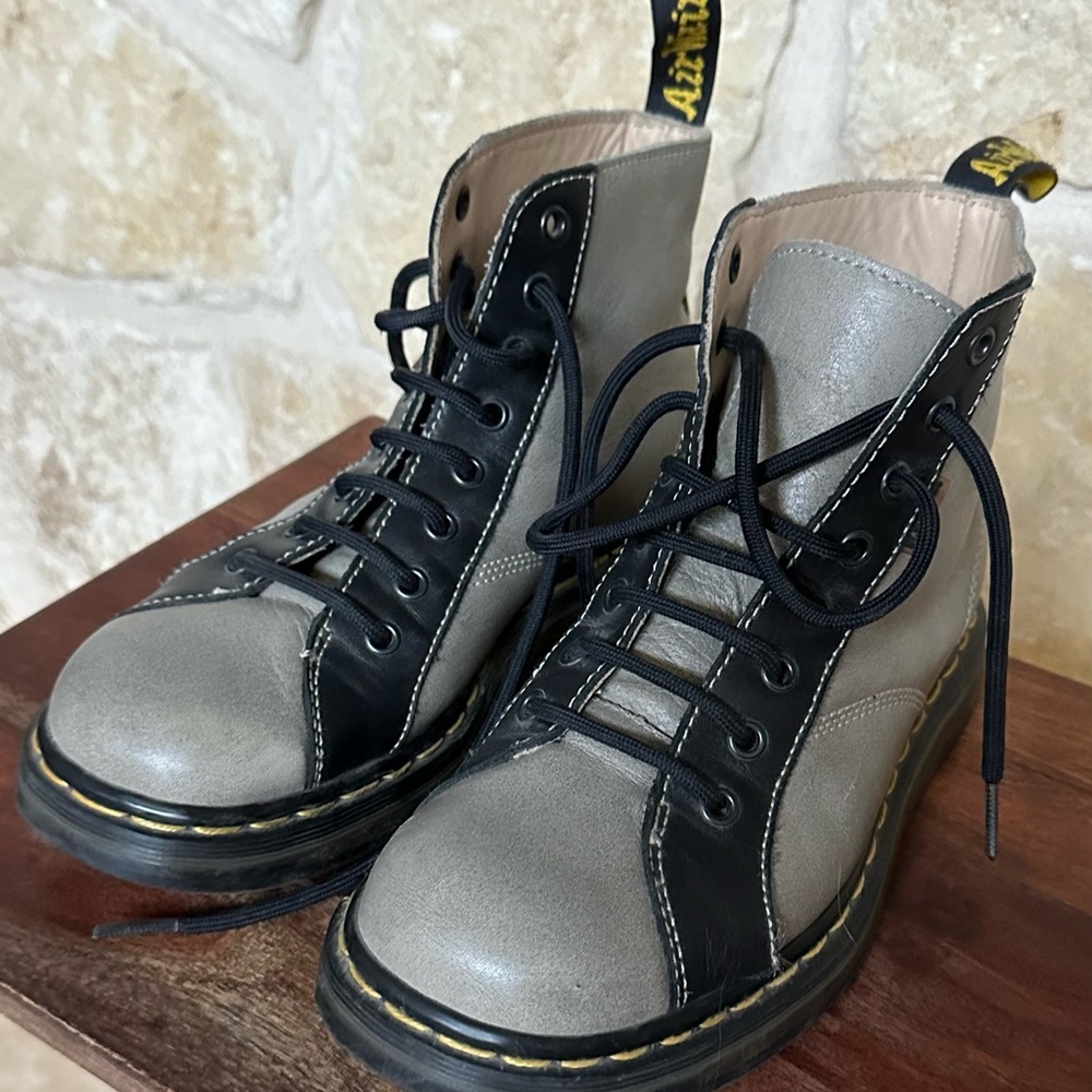 Dr Martens 8 hole Grey and Black Lace Up boots size US 7 men’s